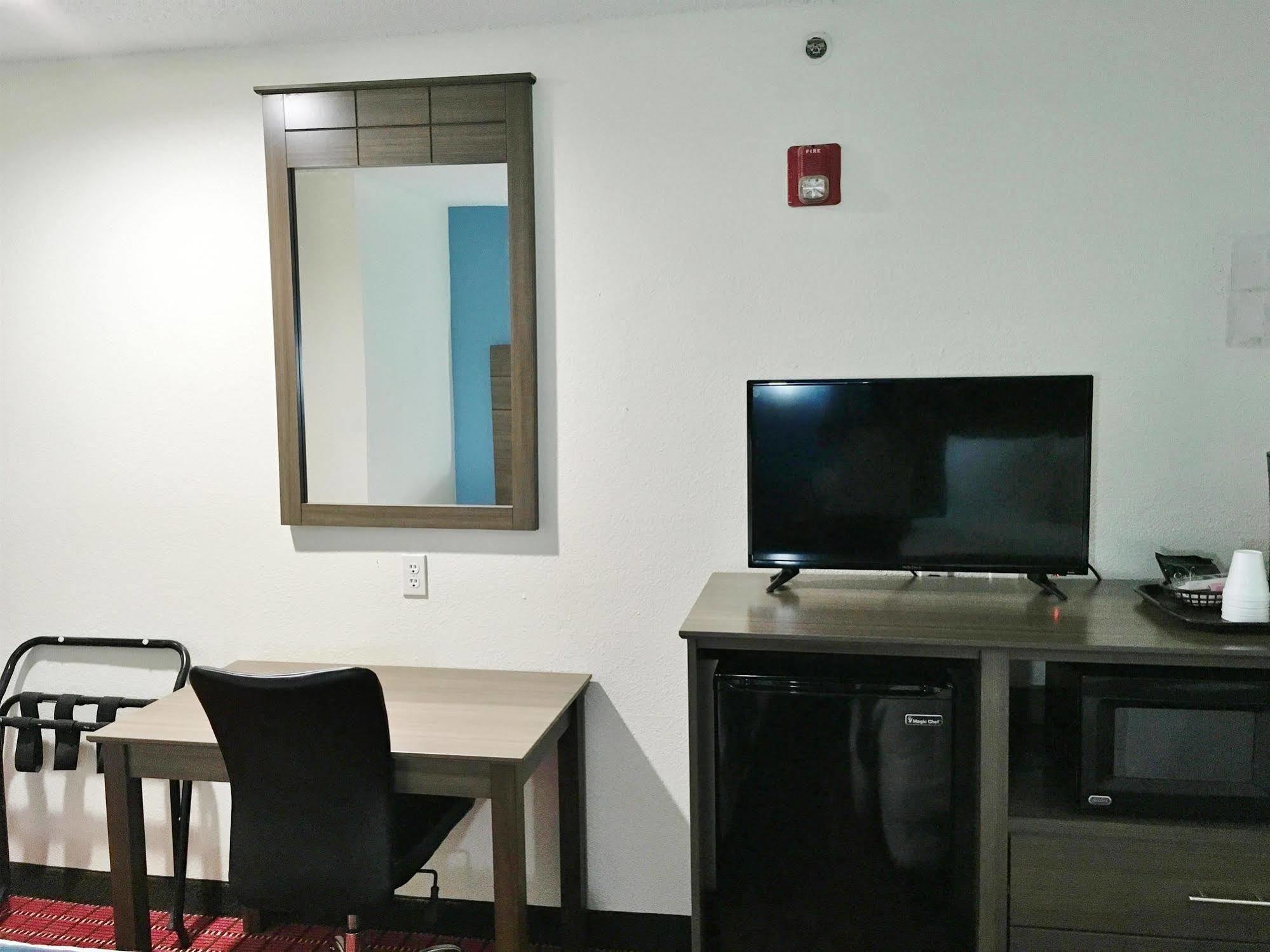 Americas Best Value Inn Decatur Buitenkant foto
